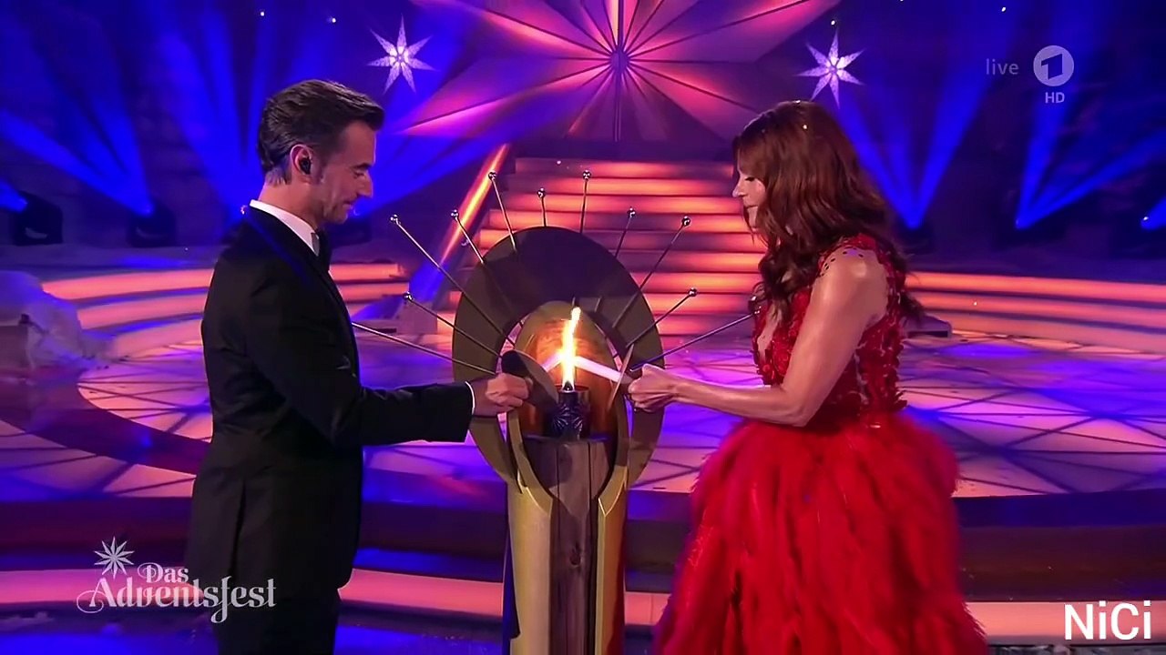Das Adventsfest der 100.000 Lichter 2024 -Weitergabe des Friedenslicht