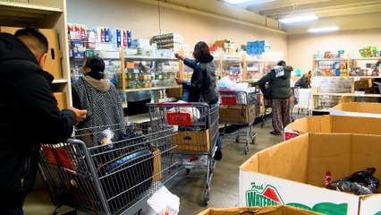 With SNAP on hold, communities rely on food banks for support