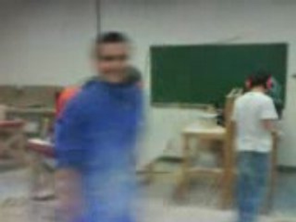 Tablette de pierre briser sur le crane