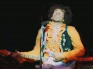 Hendrix brule sa guitare au festival de Monterrey