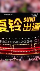 Suni Hạ Linh khiến khán giả xúc động ở đêm diễn chung kết