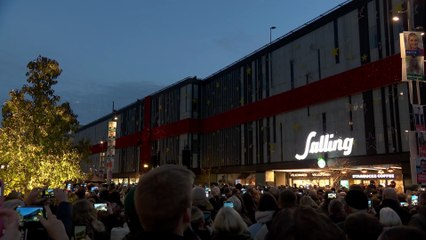 Julelys blev tændt - til frustration for nogle | KLIP 2 - 2 klip i alt - 2025 | TV2 NORD