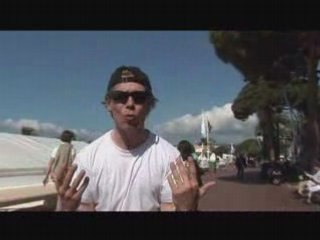 LES STARLETTES 9 jean claude van damme