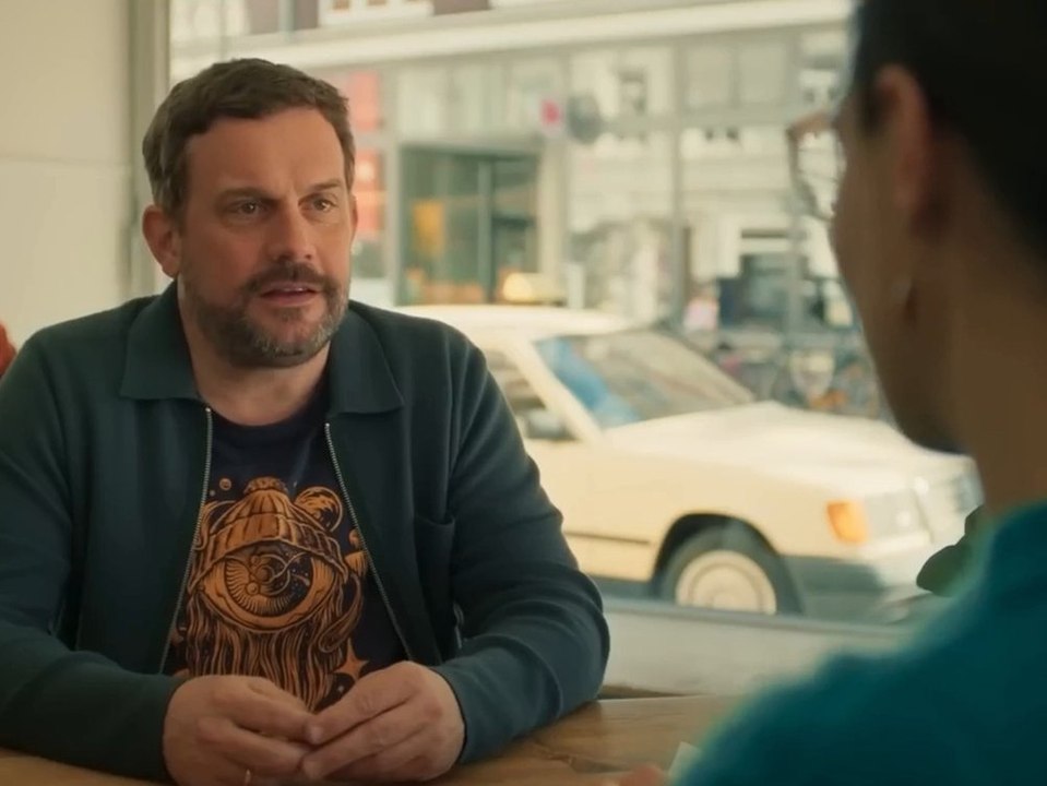 'Die Ältern': Trailer zur Komödie mit Sebastian Bezzel