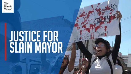 Students 'no longer afraid' as they protest murder of Mexican mayor