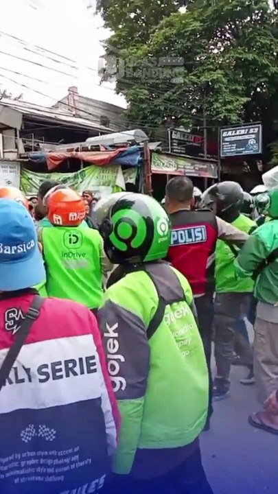 Ricuh Ojol dan Debt Collector di Bandung