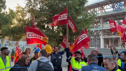 Manifestación de los trabajadores del Camp Nou: "Trabajan 12 horas diarias y no tienen papeles"