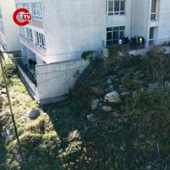 Artvin'de kaya kopması paniğe neden oldu: İki lise tahliye edildi