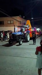 VIDEO: Explosión en carro alegórico deja diez heridos durante el festival del Día de Muertos