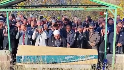 Erzurum’da katledilen kadın, gözyaşları ve dualarla uğurlandı