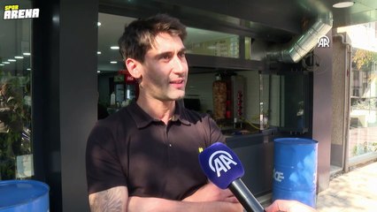 Bir dönem Şampiyonlar Ligi'nde forma giyen Orkan Çınar, şimdi Bursa'da döner kesiyor