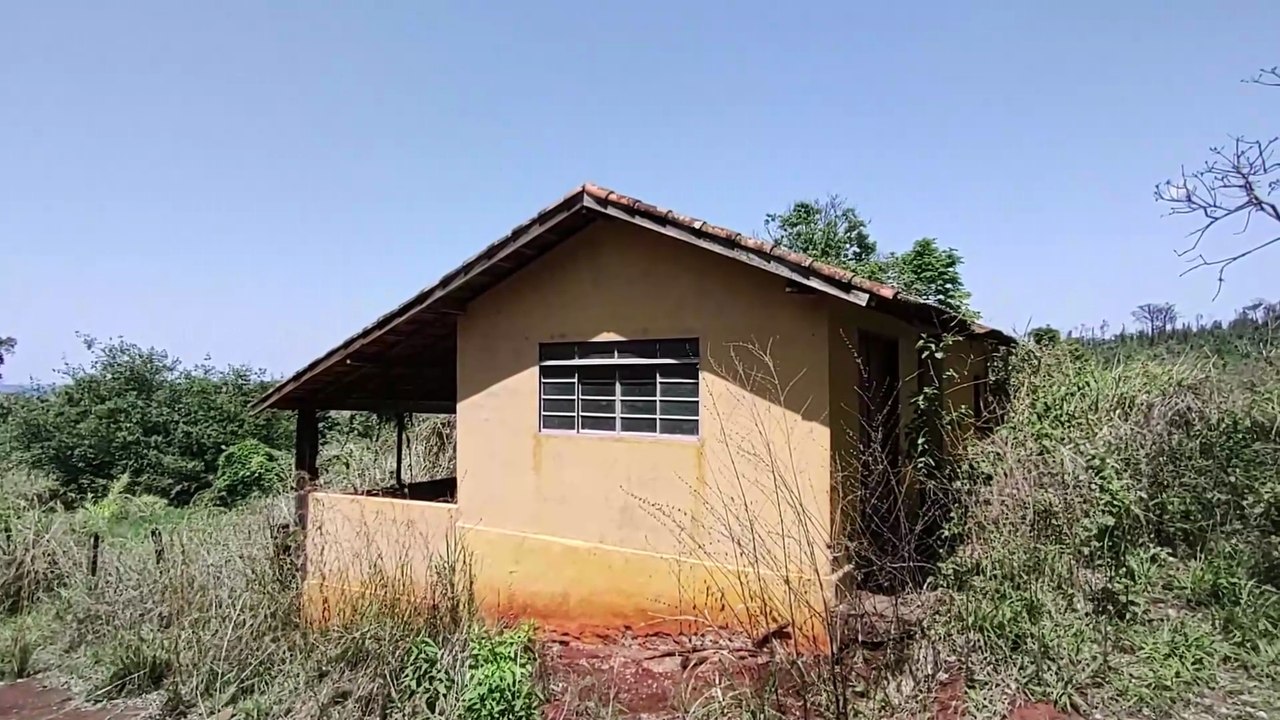 FAZENDA ABANDONADA GUARDA LUGARES SECRETOS E ESCONDIDOS