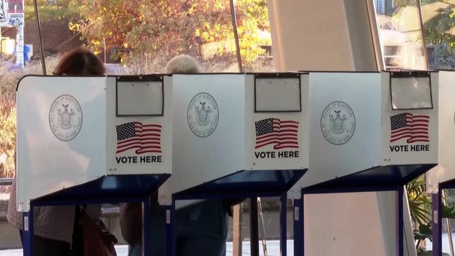 A New York, al via il voto anticipato per scegliere il nuovo sindaco