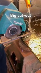 Watch This Glass Cut Like Butter! | Satisfying Glass Cutting Hack