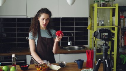 Social e AI protagonisti tra i fornelli degli italiani