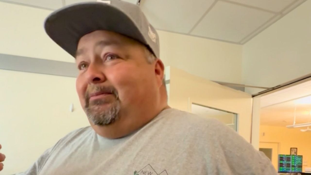 Woman Surprises Father-Figure Stepdad By Naming Her Newborn Son After Him | Happily TV