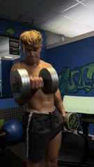 Gonna posting loads on this account follow #gym #dailyshorts #bicepcurlchallenge #biceps