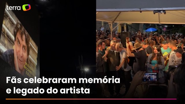 Com reunião de músicos e artistas, despedida a Lô Borges atrai multidão em Belo Horizonte