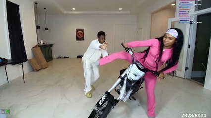 Just Chatting #119: "😂😂 yoo"