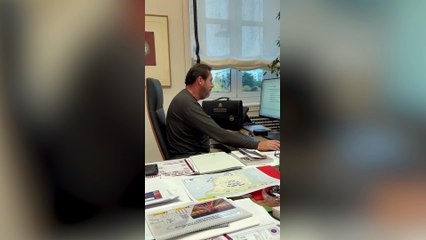 Bolaños en Tik Tok "Pidiendo consejo a ministros..."