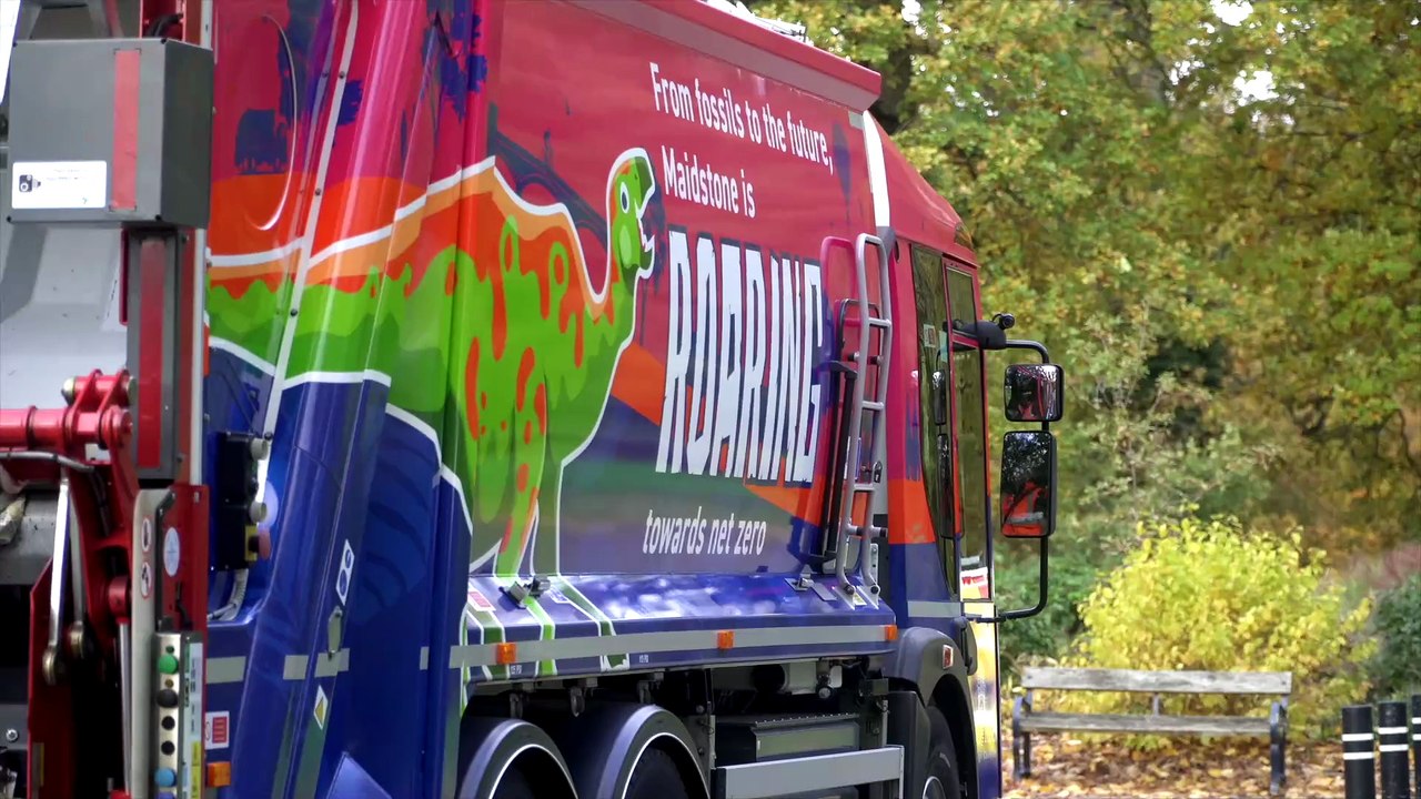 New “Binosaurus Rex” EV bin lorry first in Kent
