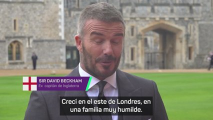 David Beckham muy emocionado tras ser nombrado caballero de la orden británica