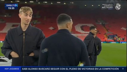 El momentazo de Arnold al volver a pisar el césped de Anfield