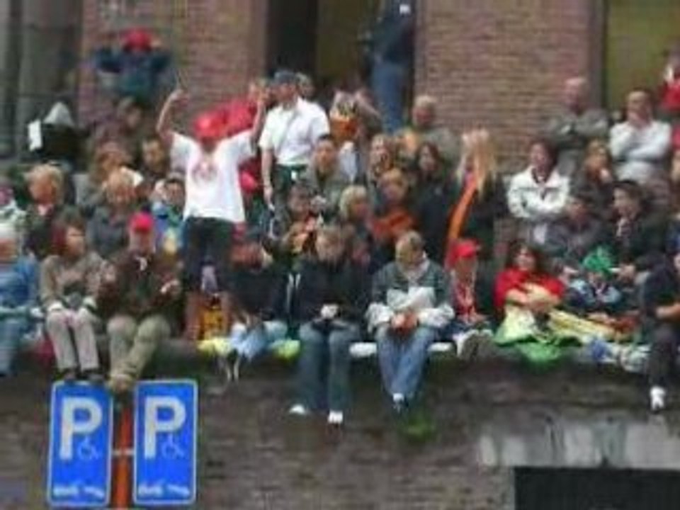 doudou 2008 - Madame veronique qui met l'ambiance