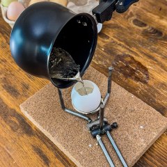 She poured metal into an egg — and got something amazing  🥚✨