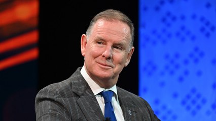 What time do top execs stop working?