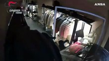 Torino, "spaccata" e furto in un negozio: quattro arresti