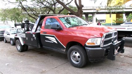 Piden investigar corrupción de grúas pirata en Jalisco