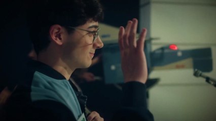 La dicha en movimiento - Tráiler