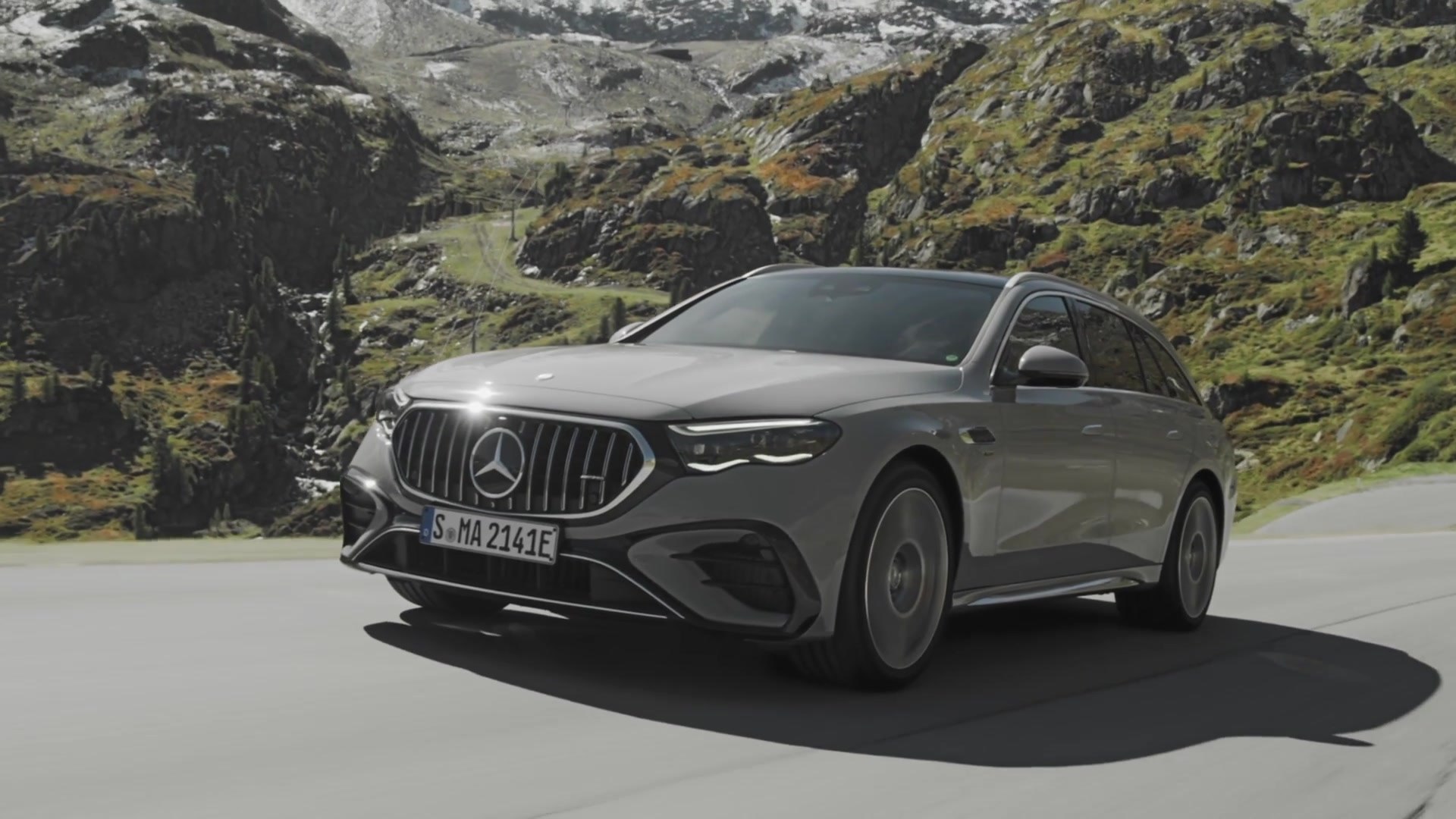 ⁣2026 Mercedes-AMG E 53 HYBRID Wagon - Driving Video