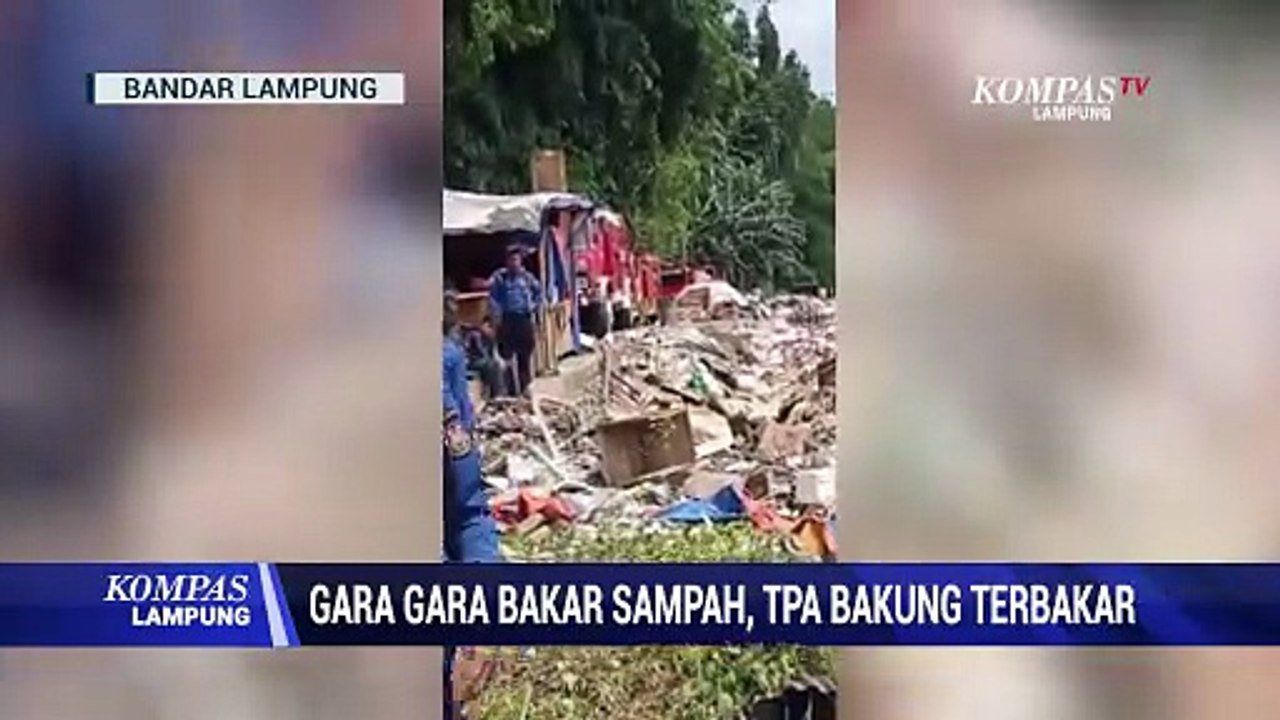 Gara Gara Bakar Sampah, TPA Bakung Terbakar