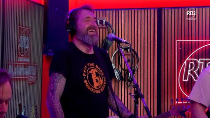 LIVE - Matmatah interprète "Lambé An Dro" dans #LeDriveRTL2 (04/11/25)