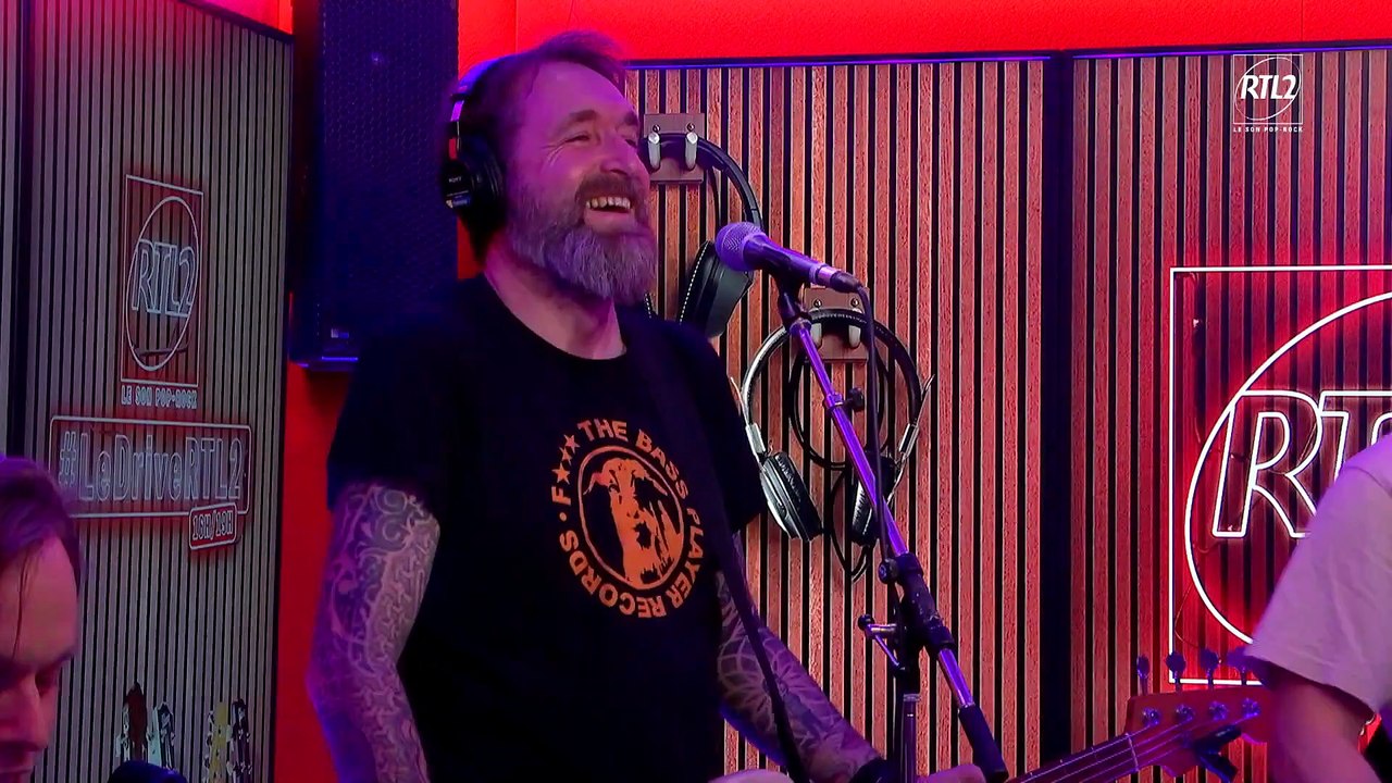 LIVE - Matmatah interprète "Lambé An Dro" dans #LeDriveRTL2 (04/11/25)