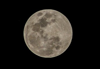 6 Hal yang Perlu Diketahui Soal Supermoon Malam Ini