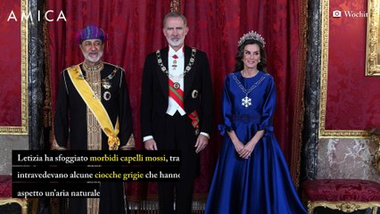 Letizia di Spagna con i capelli mossi: copia le onde a Kate Middleton