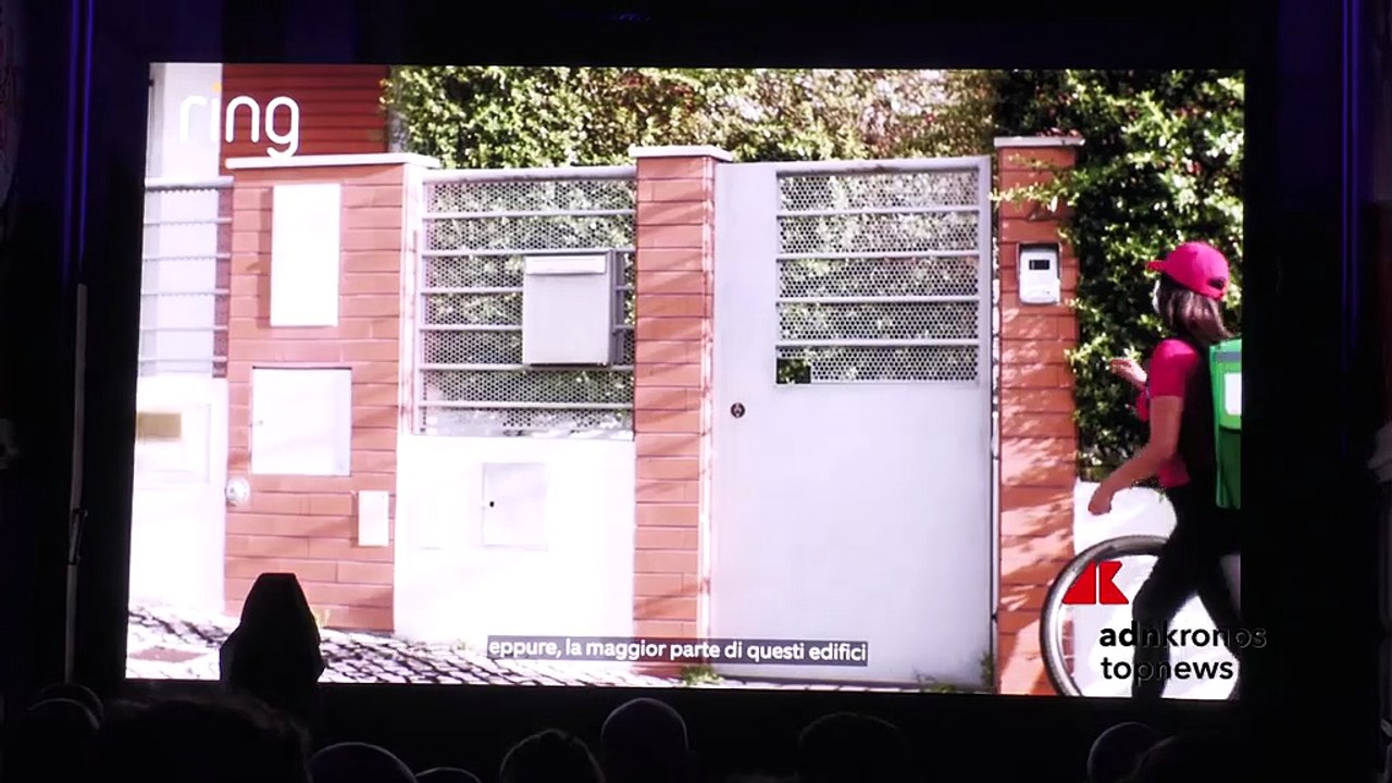 Tech: Controllo, sicurezza, tranquillità. Ring Intercom Video arriva in Italia