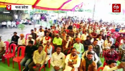 मंत्री के सामने लोगों ने खोल दी राशन वितरण की पोल, स्पीकर ऑन कर दिया अल्टीमेटम