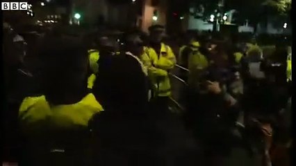 Protesta por la muerte de Guy Fawkes en el centro de Londres la noche de la hoguera (5 de noviembre), Gran Bretaña