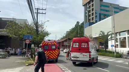 Acidente em obra no Centro de Blumenau mata trabalhador, deixa feridos e estremece prédio