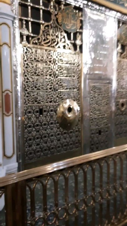 A day that will always be remembered for its beauty and warmth was spent at Ruza Rasool in Masjid Al Nabawi in Madinah.