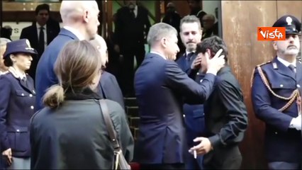 Funerali di Aniello Scarpati a Napoli, il dolore dei colleghi per Poliziotto morto in un incidente