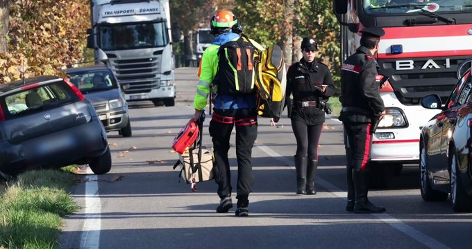 Auto contro platano a Tresigallo, morto un uomo