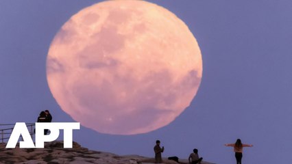 Supermoon Illuminates Bondi Beach in Stunning Australian Display | APT