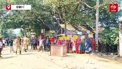 ସୀମା ବିବାଦ ନେଇ ରଣକ୍ଷେତ୍ର ପାଲଟିଲା ଗାଁ ରାସ୍ତା; ଉଡ଼ିଲା ଢେଲାପଥର, ଜଳିଲା ଦୋକାନ