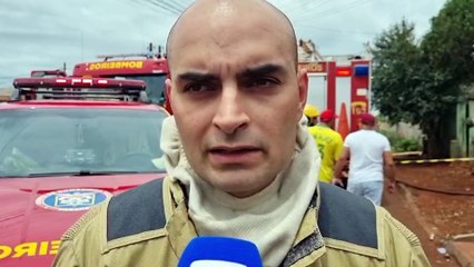 “A residência queimou na íntegra, todas as paredes, não ficou quase nada ali”, relata oficial dos Bombeiros