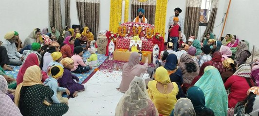 गुरु नानक जयंती: गूंजी शबद कीर्तन की स्वर लहरियां, सिख संगत ने पंगत में चखा लंगर